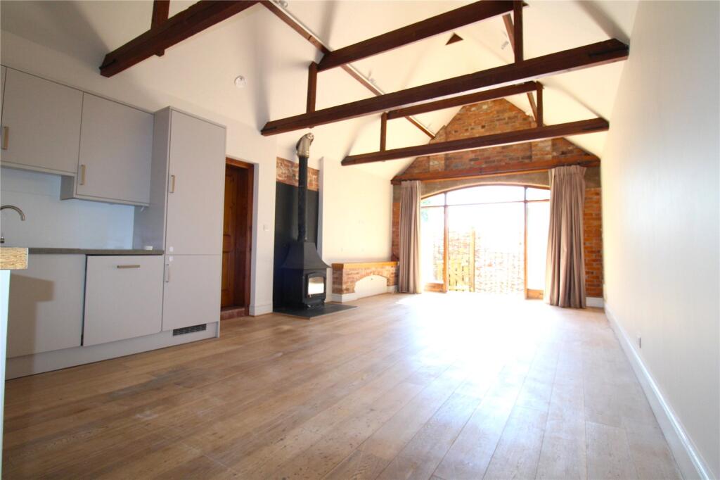 House in Newark, Shelton - View 5