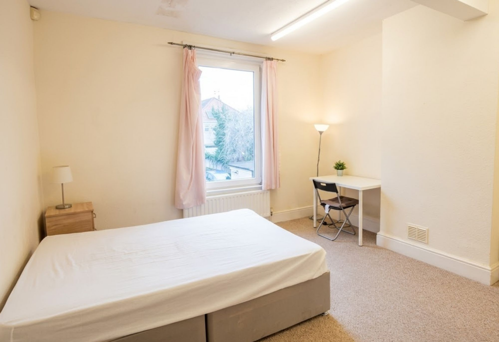 Main image of property: Gloucester Road North, Bristol, BS7