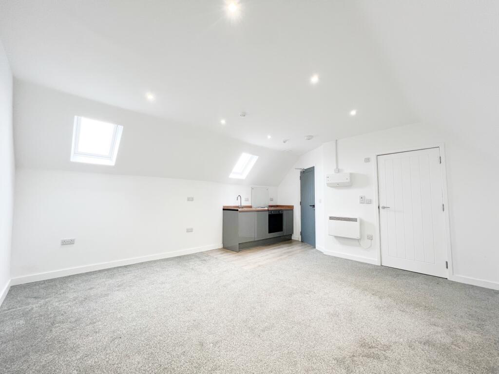 Main image of property: CRICKLADE ROAD
