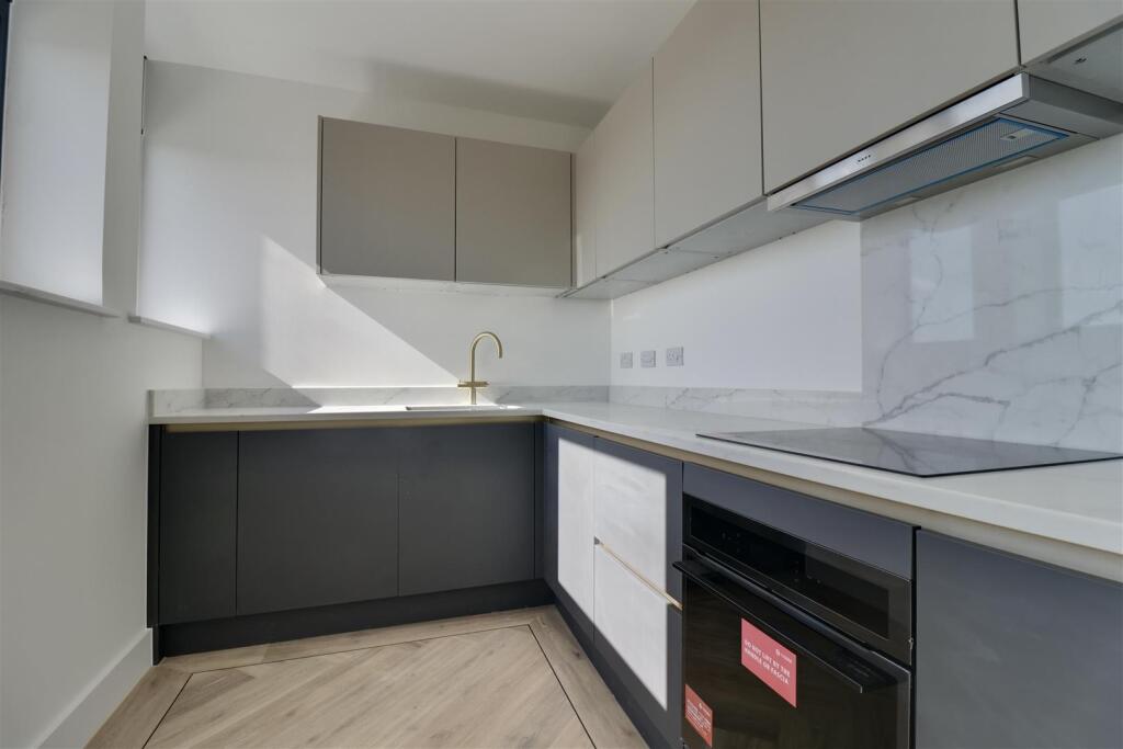 Apartment in Southsea - More