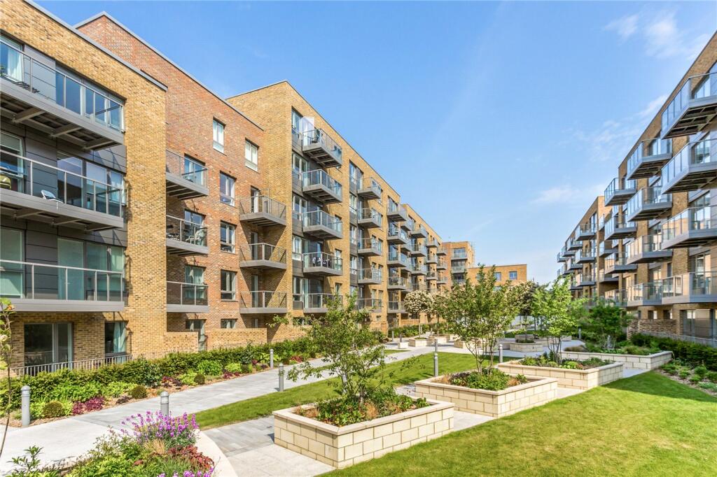 Main image of property: Basset Court, High Street, London, N8