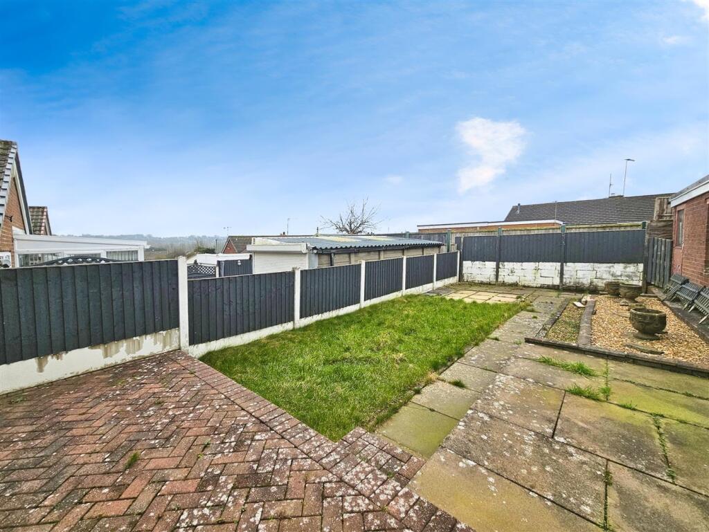 Merrion Drive, Stoke-On-Trent photo 2
