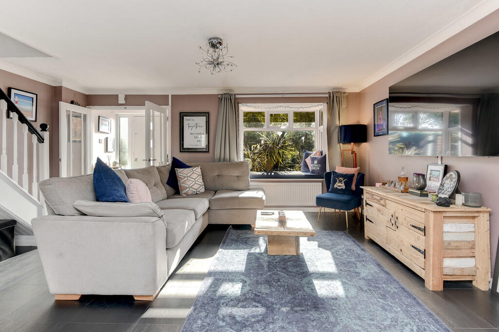 Prince William Close, Worthing photo 3