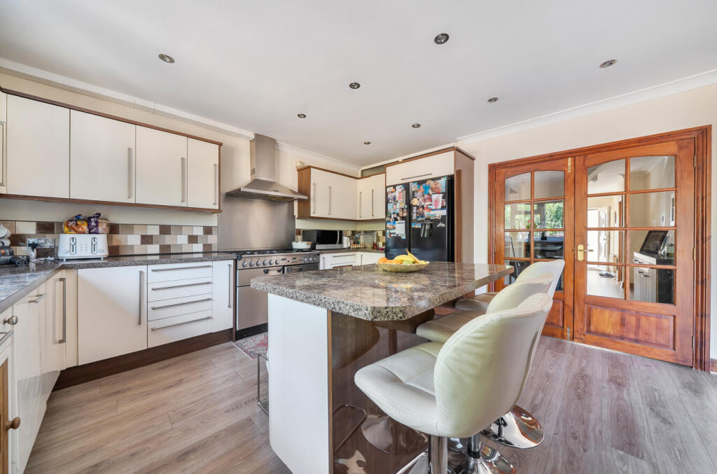 House in Reading, Earley - View 4