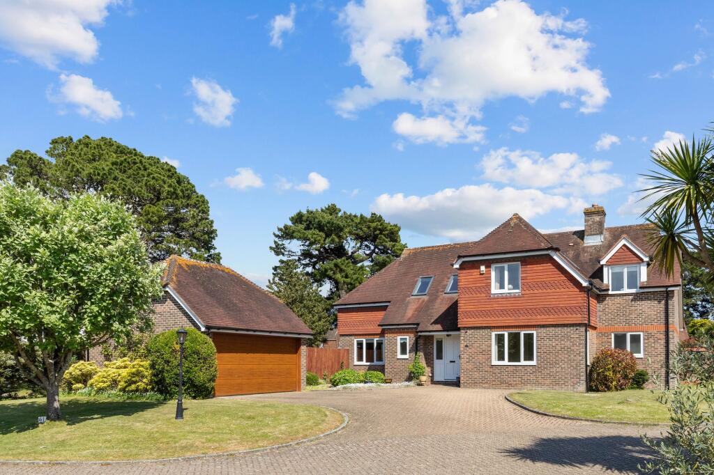 Main image of property: East Drive, Angmering, BN16