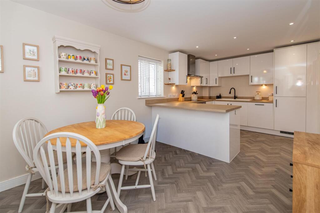 Lamport Way, Wellingborough – pohled 4