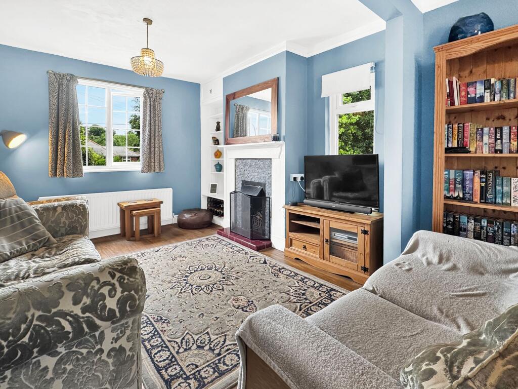 Clatterford Road, Newport, PO30 - View 3