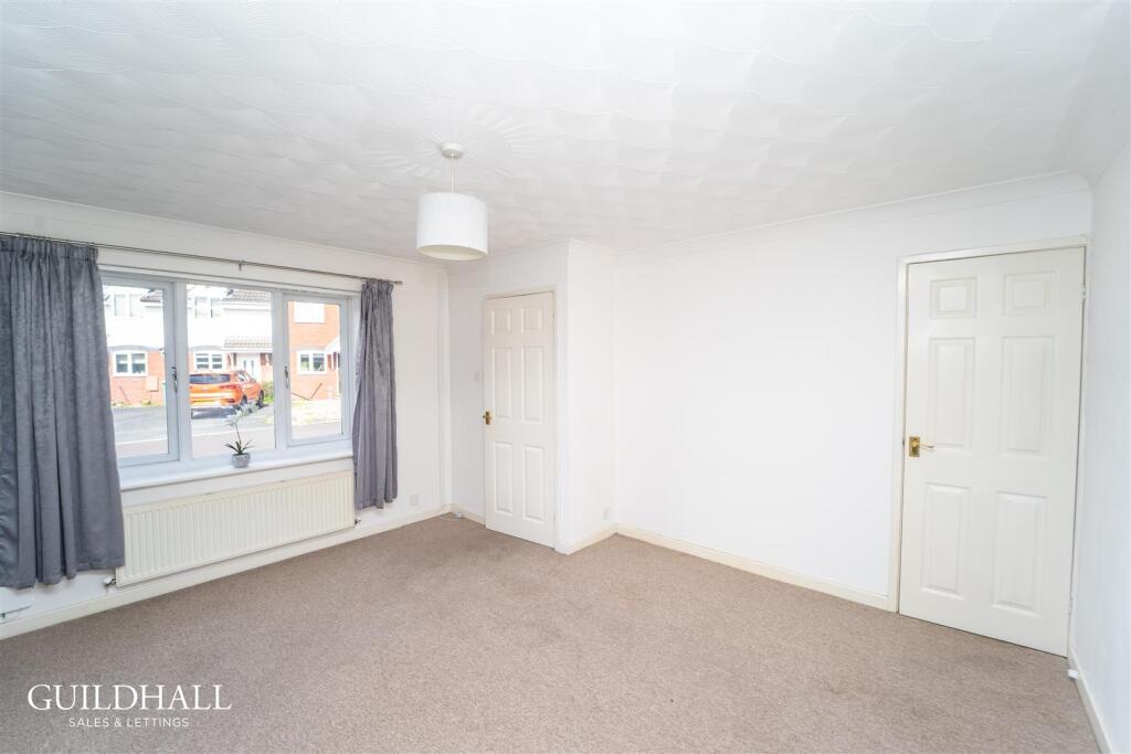 House in Preston, Lane Ends, Ashton-on-Ribble - More