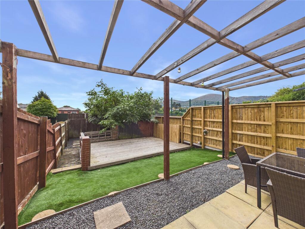 Mayfair Close, Malvern, Worcestershire, WR14 photo 2