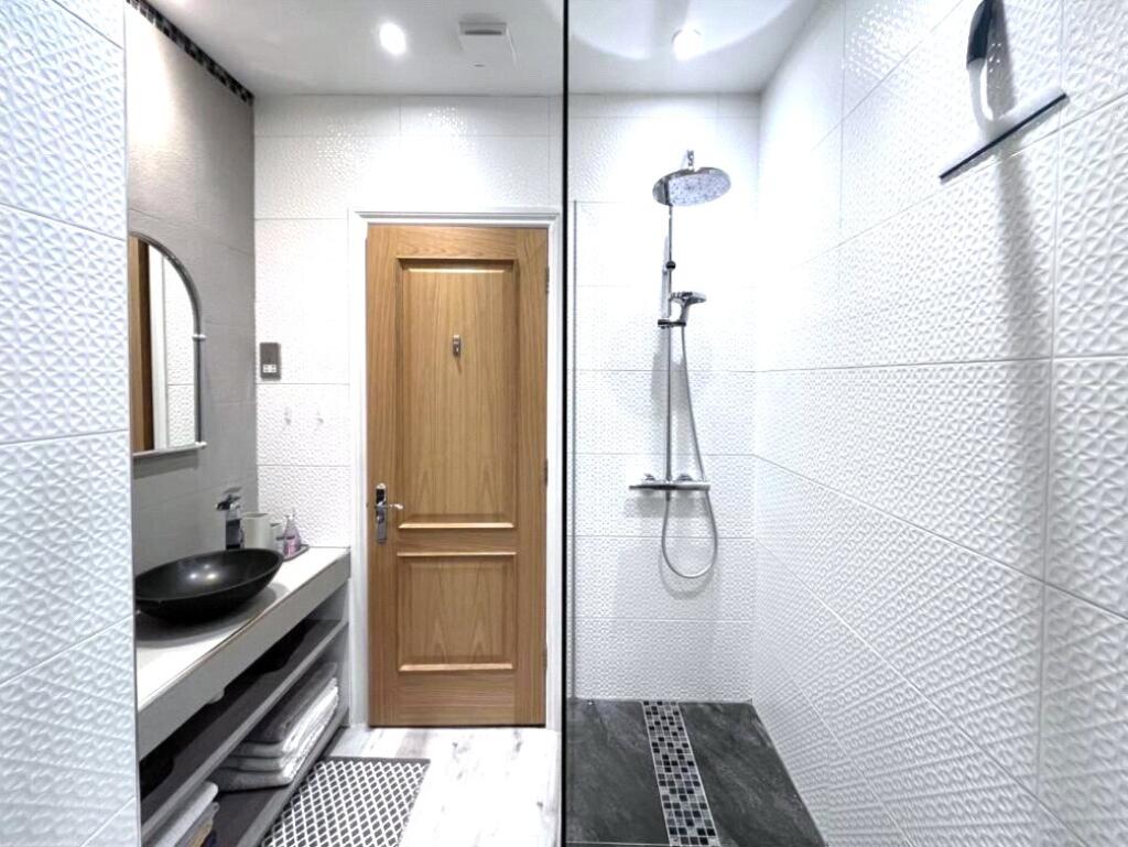 Apartment in East Grinstead, Saint Hill Green - More