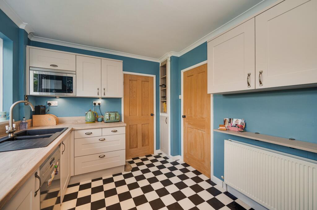 House in Sheffield, South Yorkshire - More