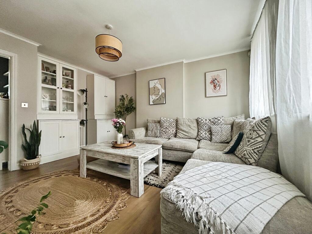 House in Reading - View 4