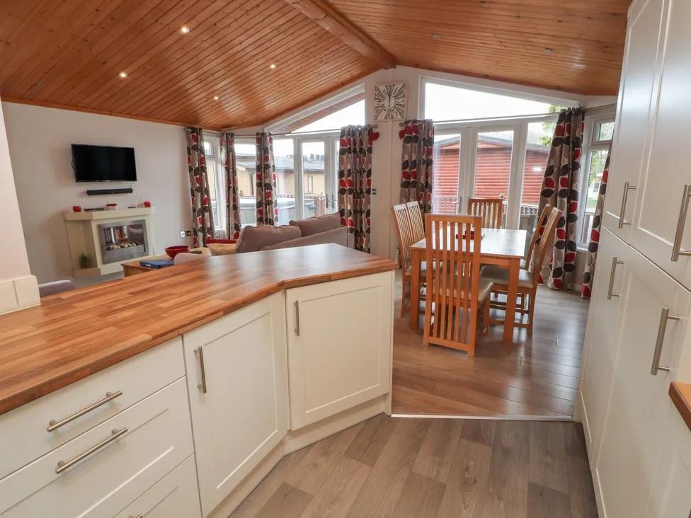 White Cross Bay Holiday Park & Marine, Ambleside Road, Windermere, LA23 1LF photo 4