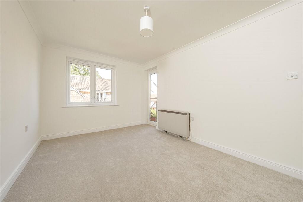 Apartment in Twickenham - View 4