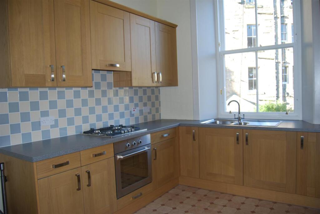 Apartment in Edinburgh, Marchmont - View 4