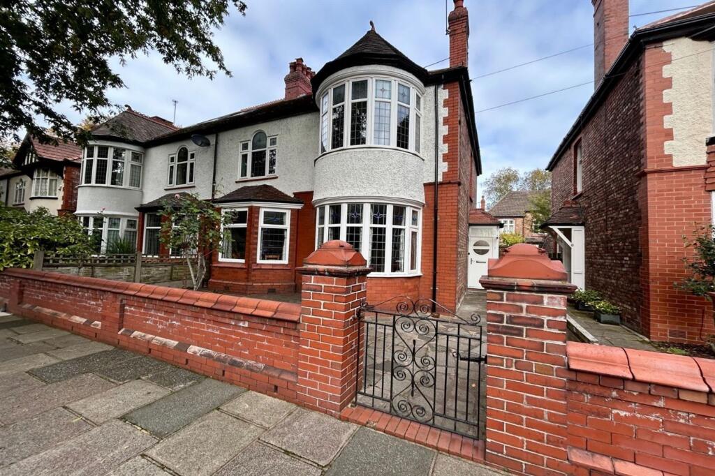 Main image of property: Holmwood Road, Manchester, M20