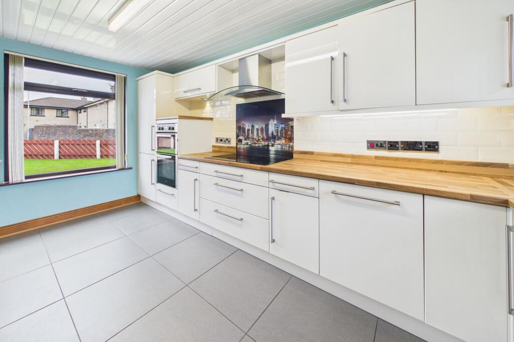 House in Newtownabbey, Abbots Cross, Rathcoole - View 3