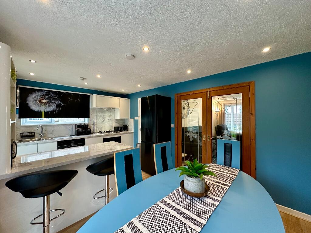House in Glasgow - More