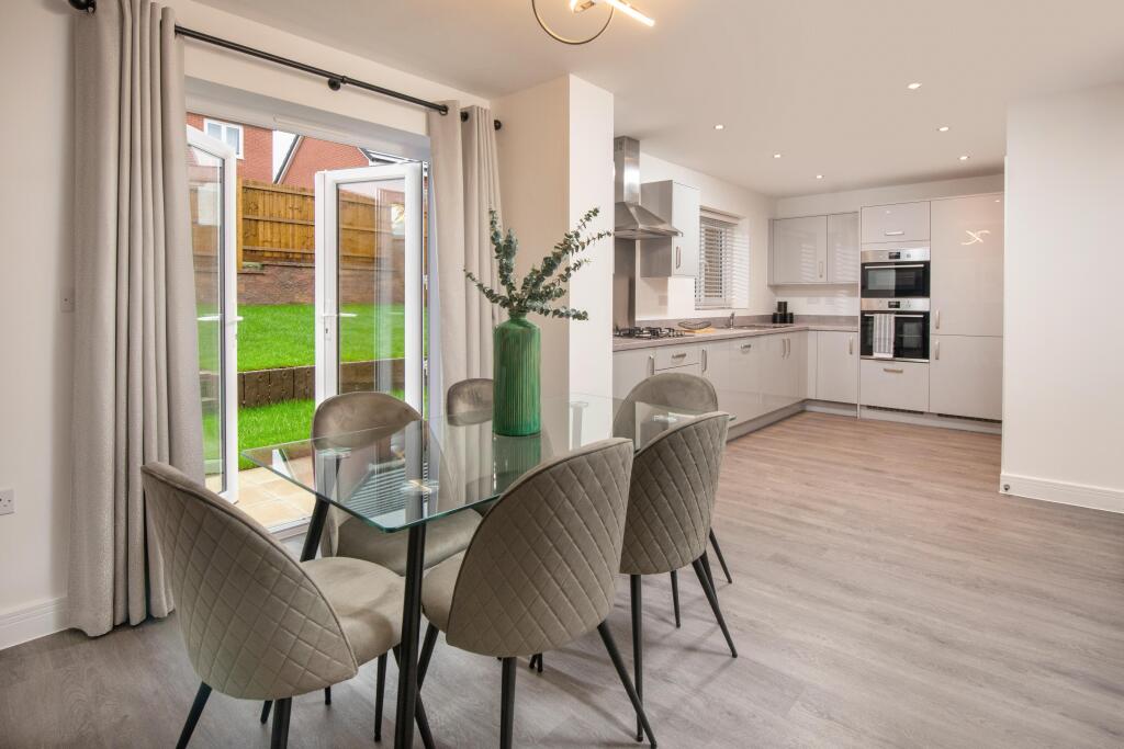 House in Ashfield, Sutton in Ashfield, Stanton Hill - View 5