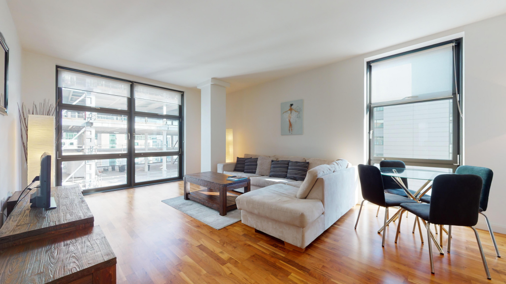 Main image of property: Discovery Dock Apartments, London, E14