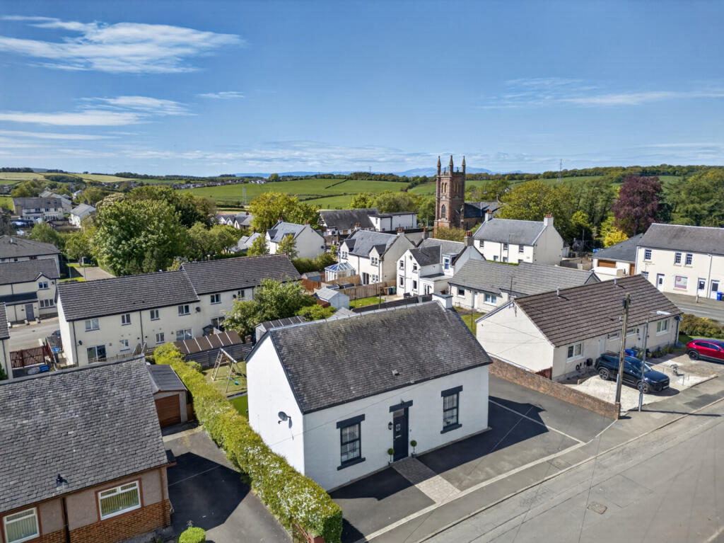 2 Manse Road, Coylton, KA6 6LD photo 2