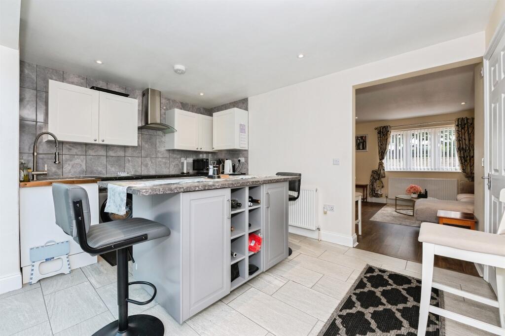 House in Romford - View 5