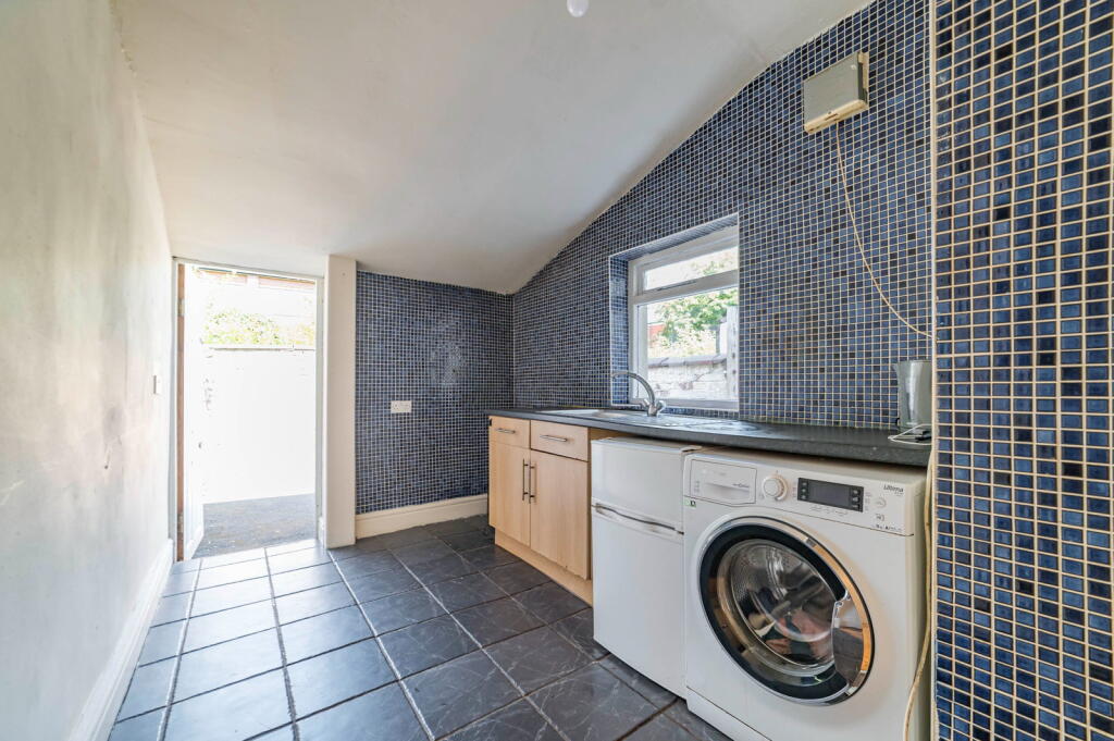 House in Manchester - More