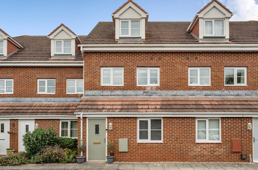 Main image of property: Hoddinott Road, Eastleigh, Hampshire, SO50