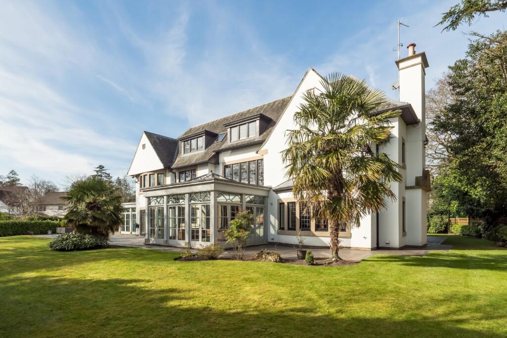 Main image of property: Broad Lane, Hale, WA15