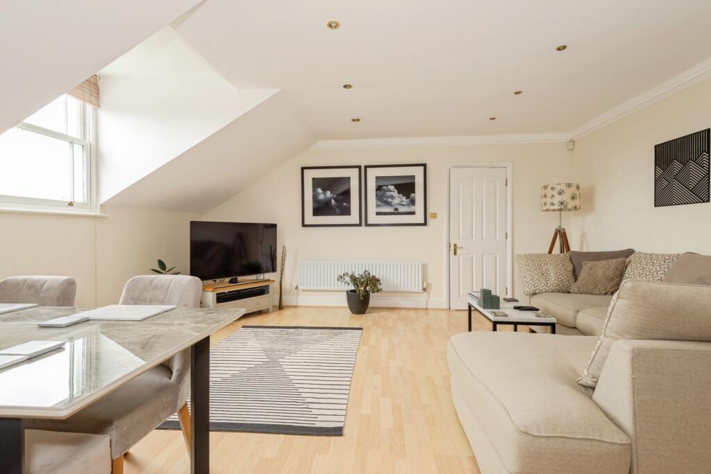 Apartment in Reigate and Banstead, Earlswood - View 4