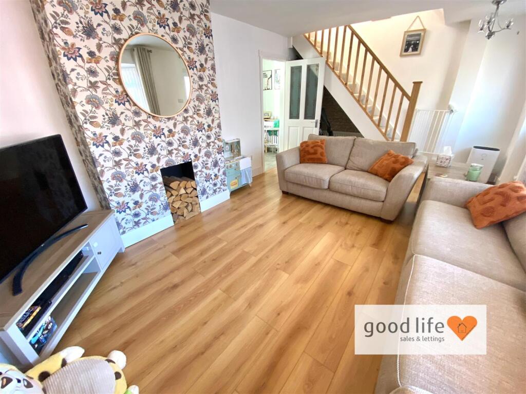 Hollinside Road, Nookside, Sunderland photo 2