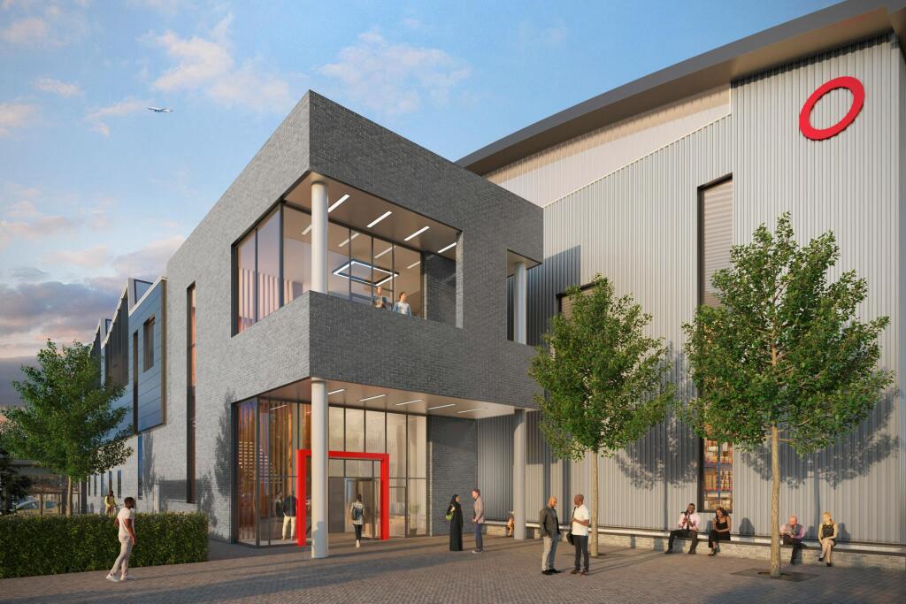 Courier  V2  Large unit entrance 06 310523.jpg