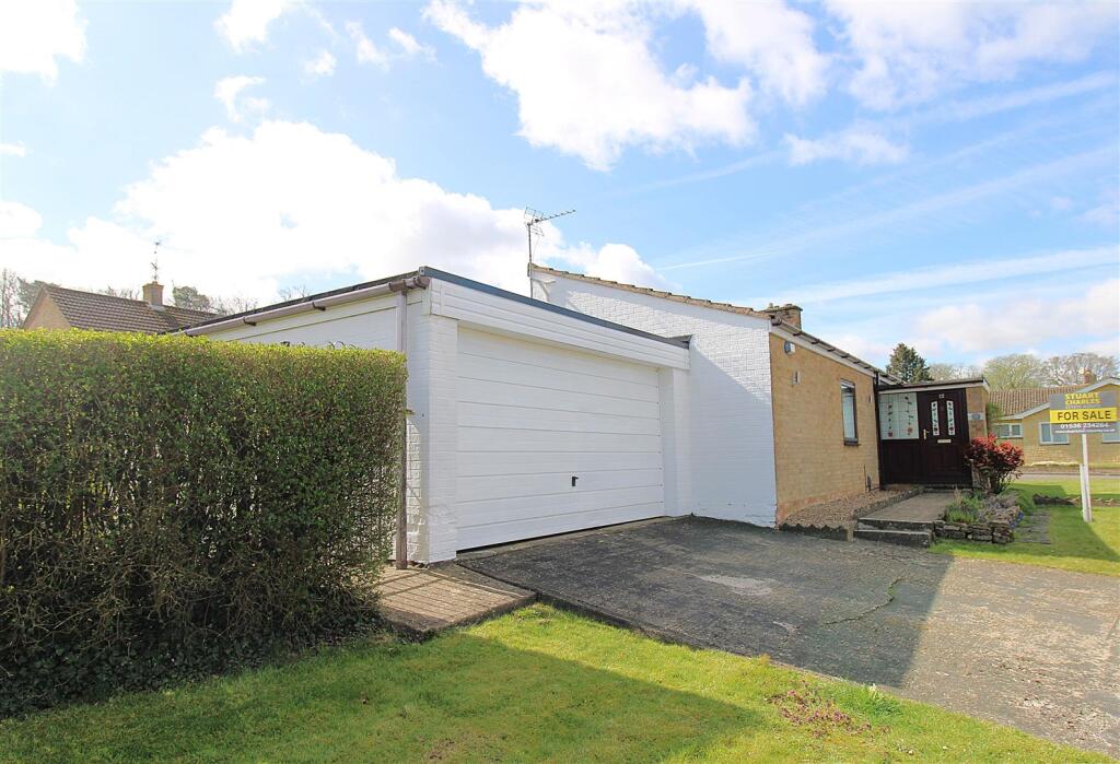 Coldermeadow Avenue, Corby photo 2