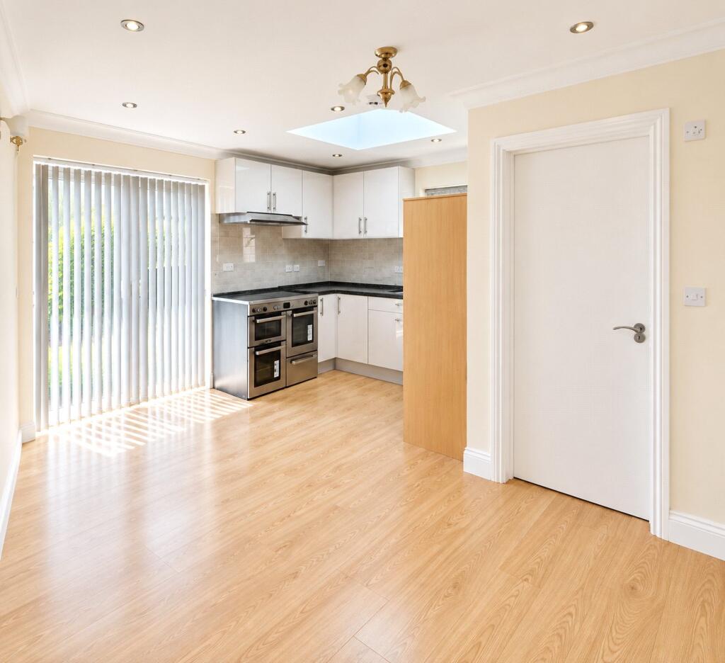 House in Twickenham - View 2