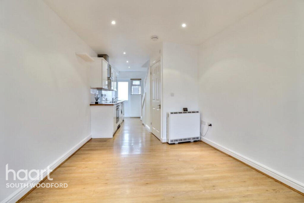 Main image of property: Chigwell Road, London