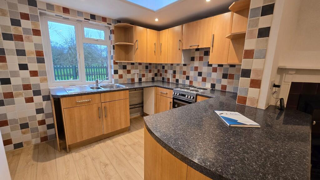 Main image of property: Bishopton Hamlet CV37 0RW