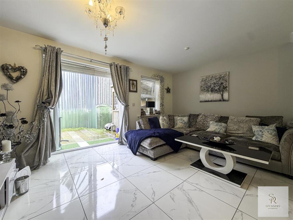 House in Dacorum, Markyate - View 4