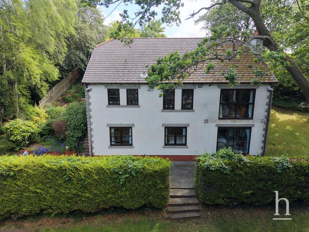 Main image of property: Chenotrie Gardens, Prenton, CH43
