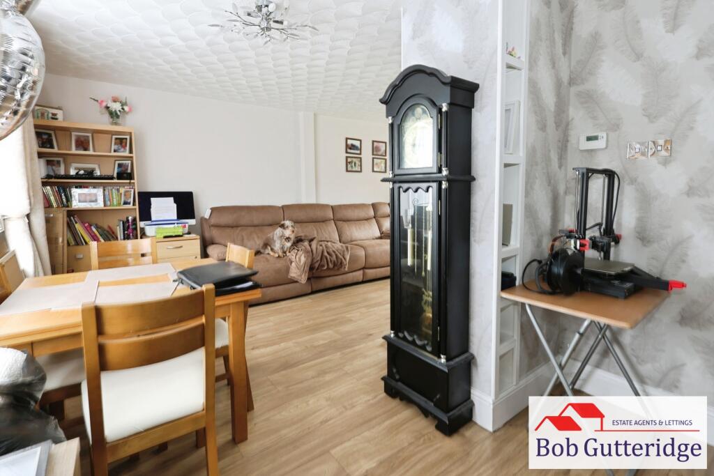 House in Stoke-on-Trent - View 4
