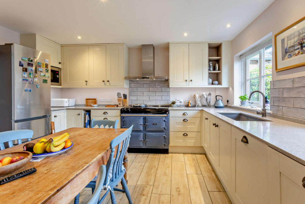 Stoke Doyle Road, Oundle, Peterborough, PE8 photo 3