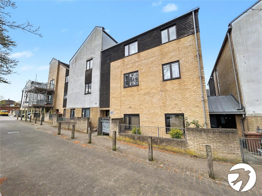 Apartment in London - More