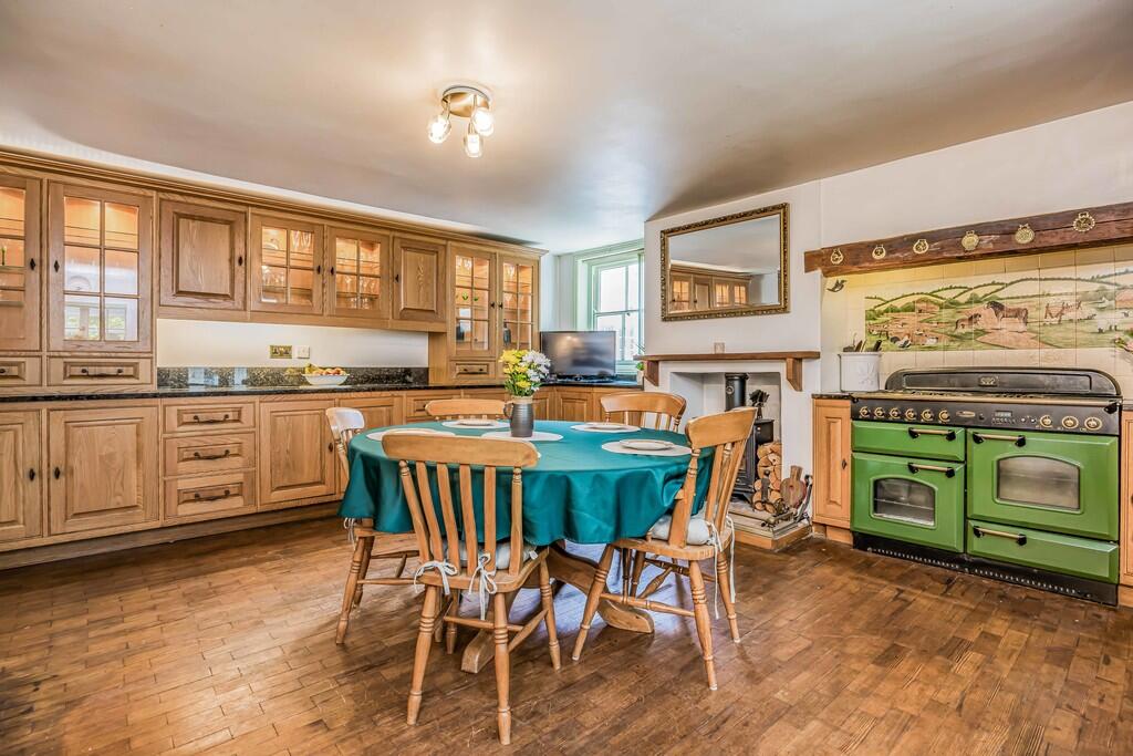 House in Emsworth, Westbourne - More