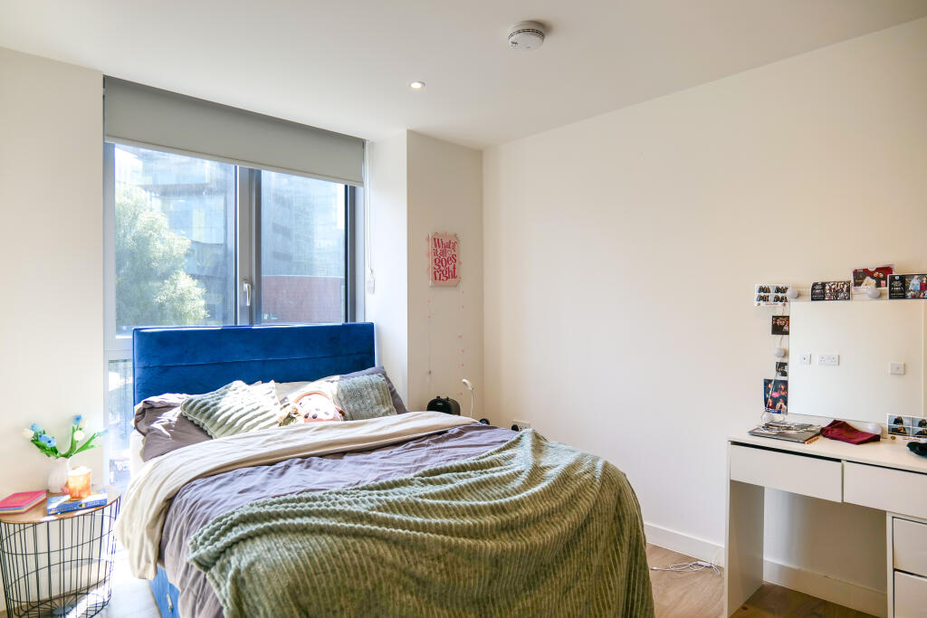 Apartment in Manchester - View 5