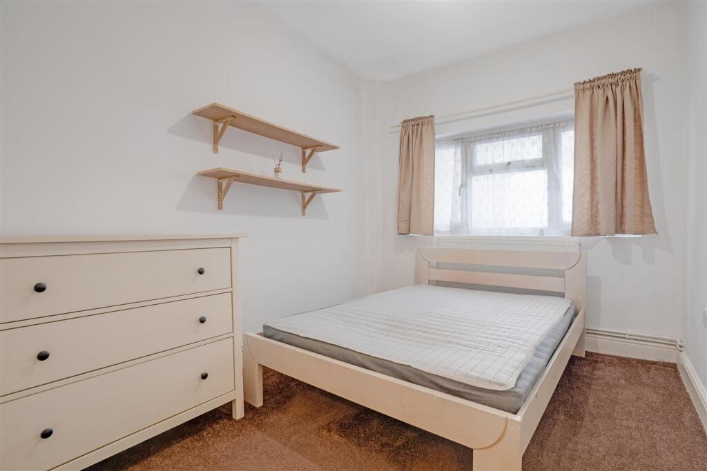 Apartment in London - More