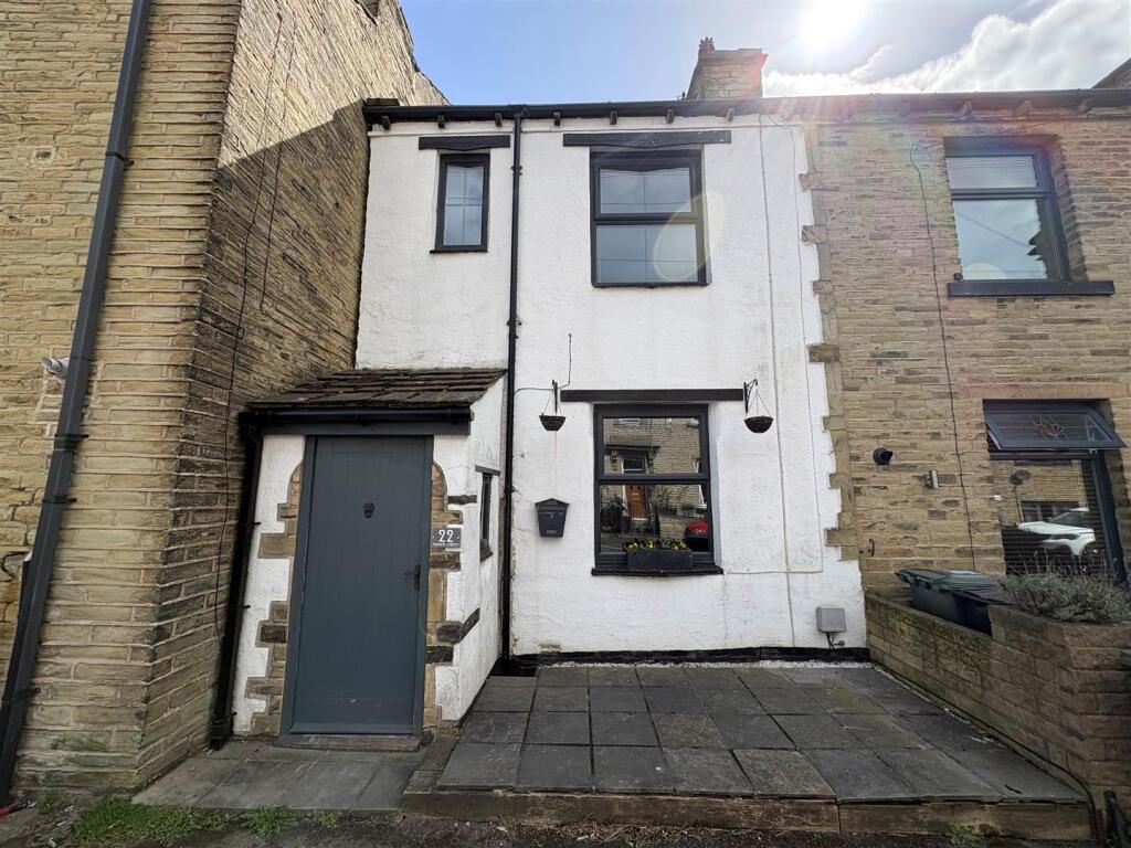 Main image of property: Tanner Street, Hightown, Liversedge