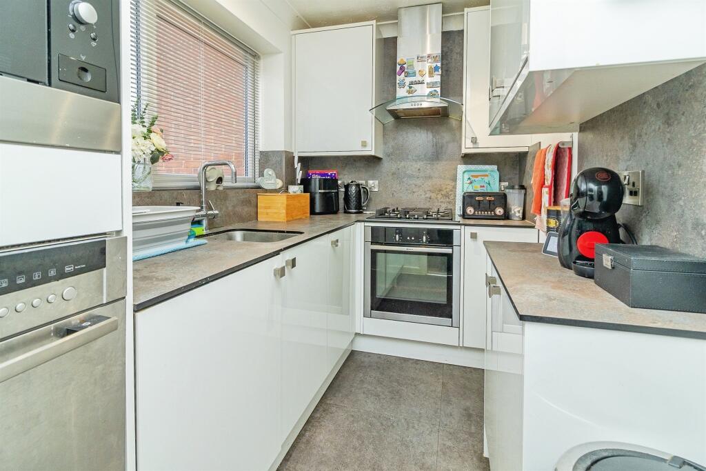 House in Milton Keynes, Browns Wood, Walton - View 2