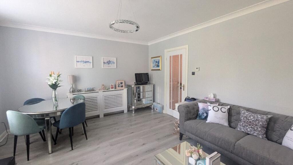 Apartment in Penarth - View 4