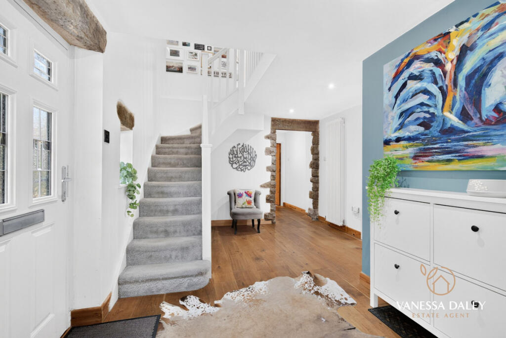 House in Ribble Valley, Longridge - More