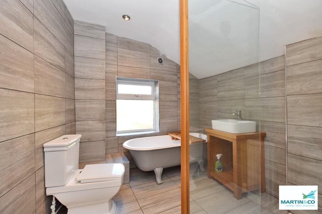Clarence Road, Hinckley photo 4
