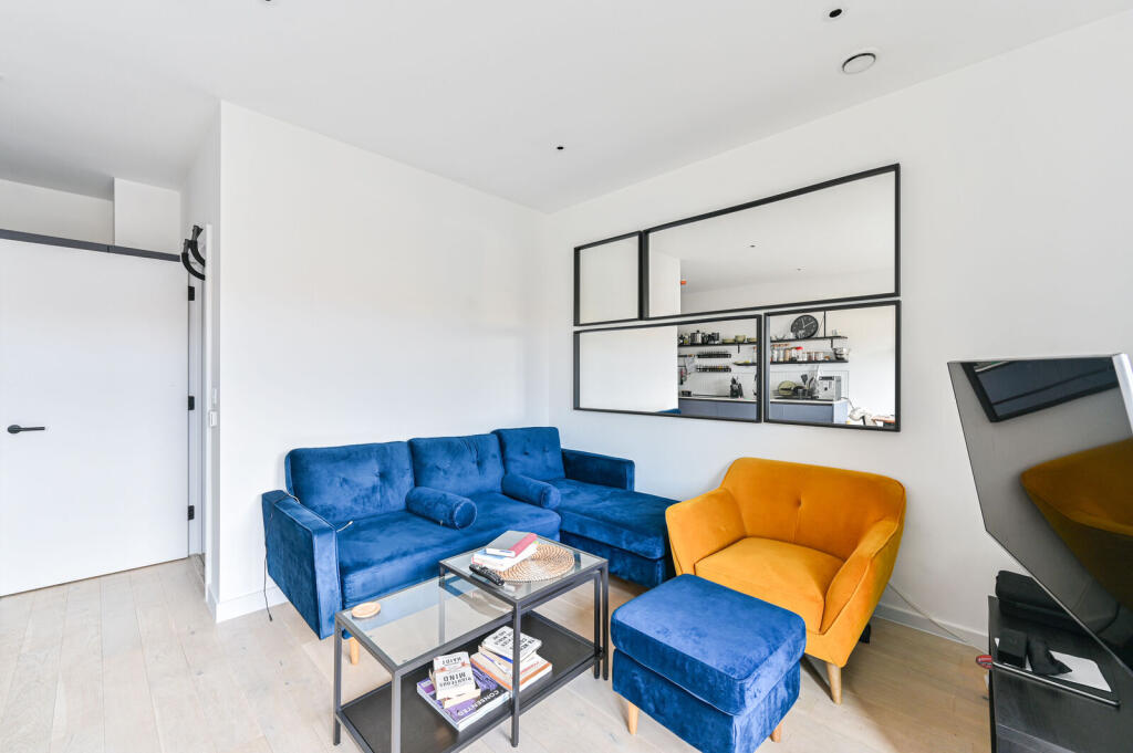 Tramyard Apartments, Balham, LONDON, SW17 photo 4